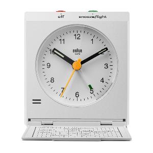 Réveil de voyage blanc Braun avec mouvement silencieux et détection de mouvement pour activer la répétition, BC05W