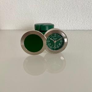 Réveil de style Caravelle vert R121