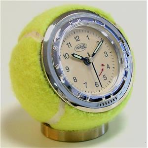 Réveil quartz dans boîtier en balle de tennis véritable - avec sonnerie progressive HR180000-1