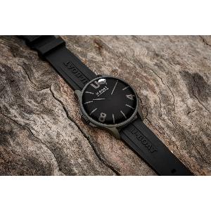 Montre DARKMOON 9553 44mm noire PVD camouflage